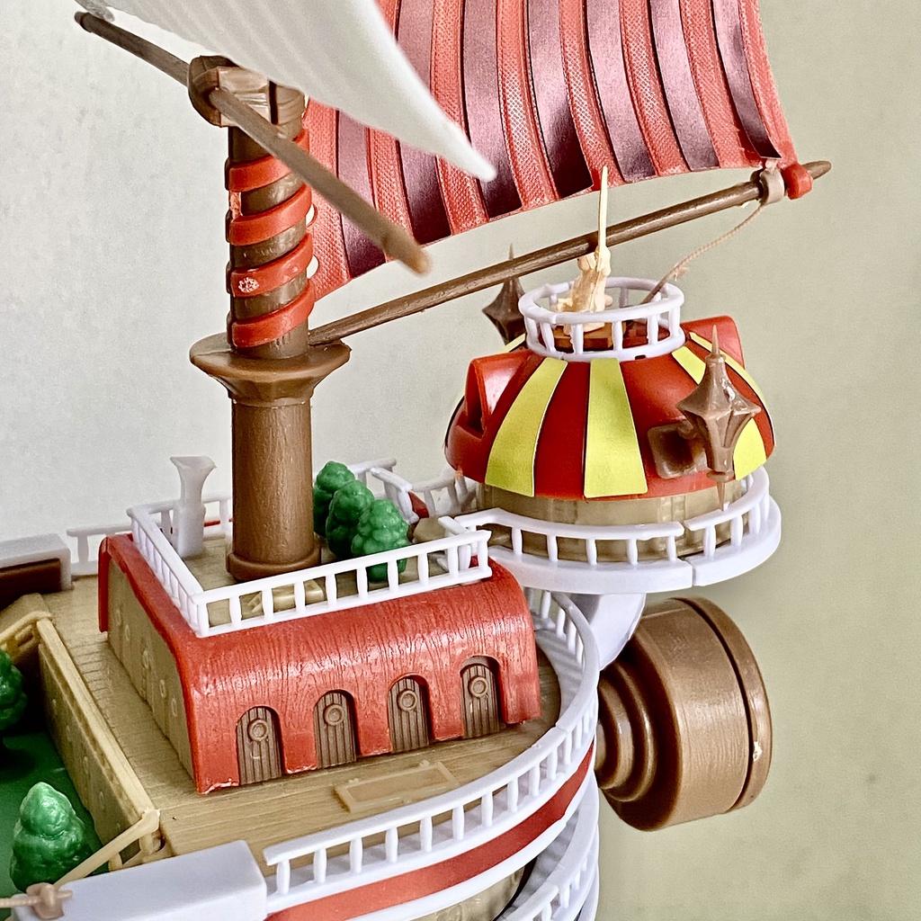 Mô hình con tàu Thousand Sunny của băng mũ Rơm - Thousand Sunny cao 34CM - Mô hình lắp ghép tàu Thousand Sunny