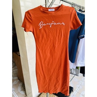 Váy body siêu xinh size s,m