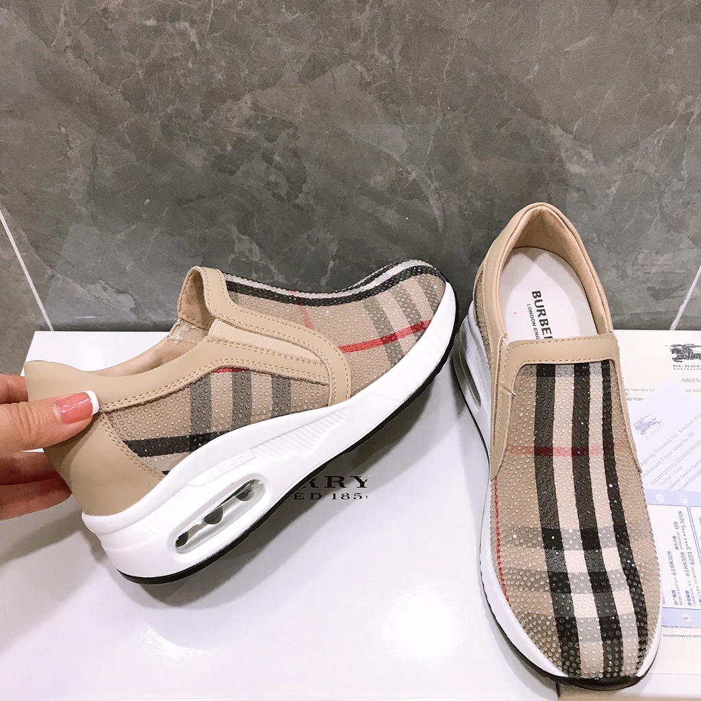 Giày thể thao nữ độn đế 6cm.đính đá chắc chắn.đi siêu êm, hàng cao cấp full box.