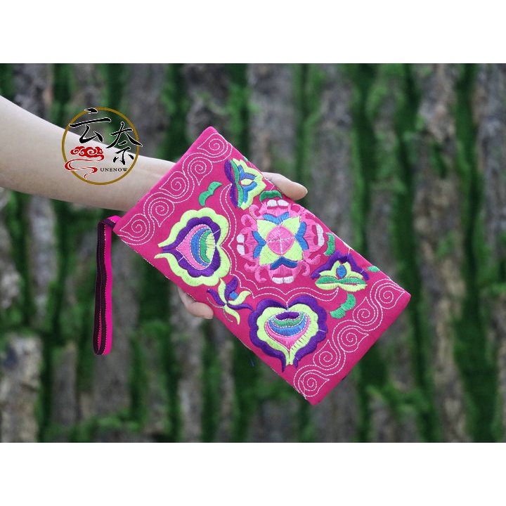 Ví Cầm Tay Họa Tiết Sọc Thời Trang 2023 2N031