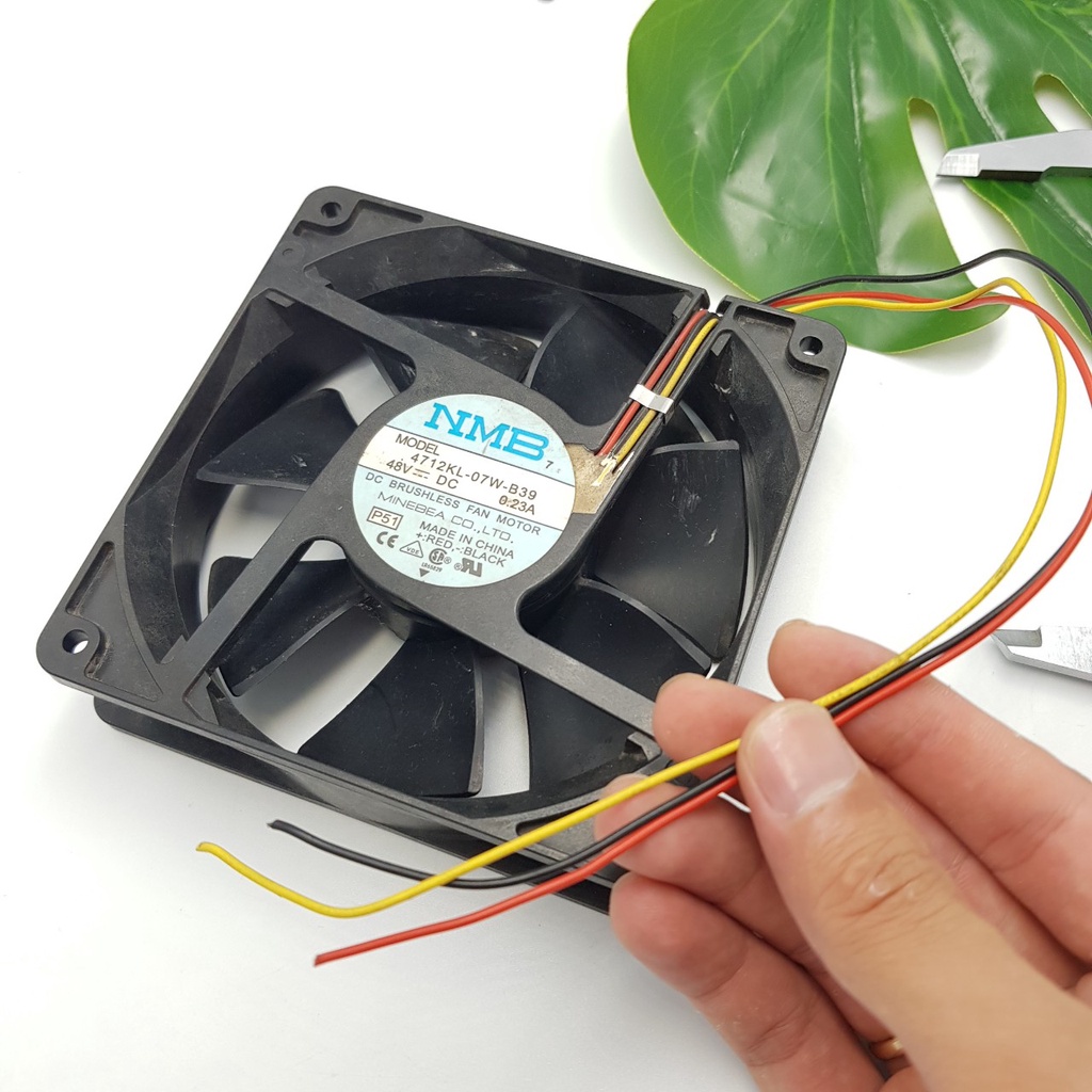 [Tháo máy mới 90%] Quạt tản nhiệt 48V 0.23A 12x12x3.2CM 2800RPM hãng NMB-MAT 4712KL-07W-B39 ShopLinhKienM2M
