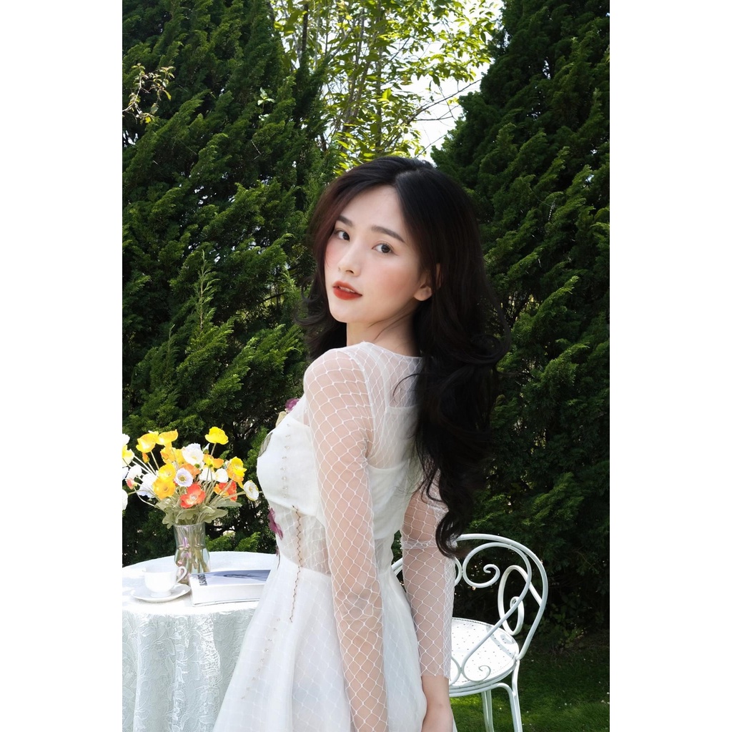 MAVEN - Váy trắng xoè tay dài Santorina White Dress