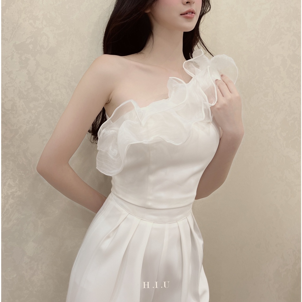 Áo kiểu nữ lệch vai trắng nhún bèo voan phối 2 lớp Sea Croptop H.I.U Fashion ,  Vải chéo ý dày dặn ko nhàu chuẩn form | BigBuy360 - bigbuy360.vn