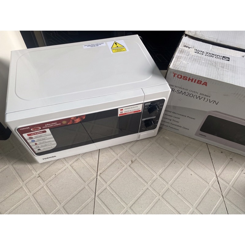 Lò vi sóng Toshiba ER-SM20VN 20 lít MADE IN THÁI LAN