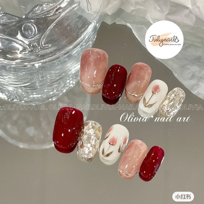 Móng úp thiết kế hoa tulip nb207 màu đỏ nâu trầm form ngắn ẩn nhũ julynails.vn
