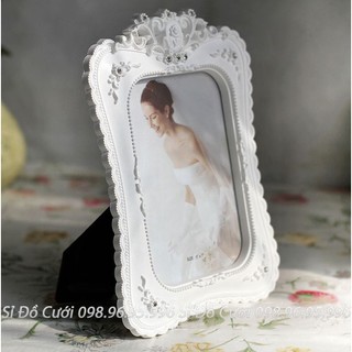 Bộ 4 khung ảnh hoa trắng