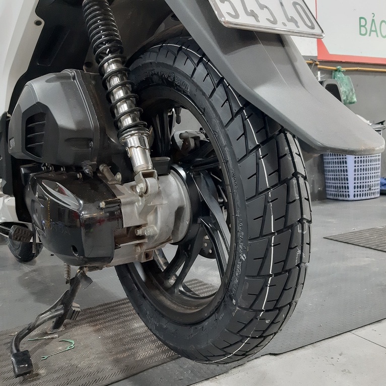 Cặp vỏ Dunlop XE SH 125,150 Size 100 - 120/16 chính hãng