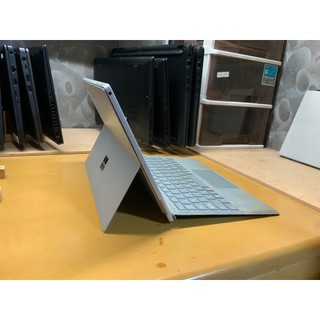 Laptop surface pro 5