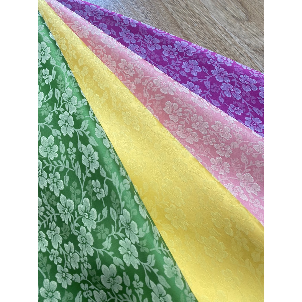 Vải lụa may áo dài