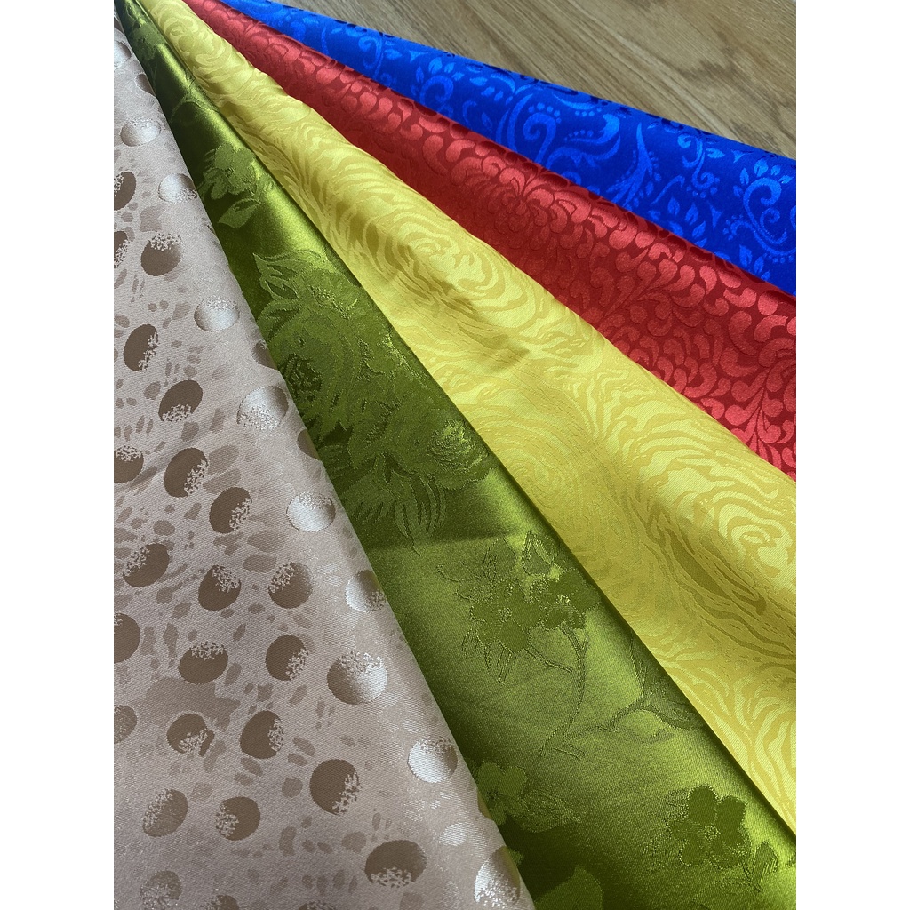 Vải lụa may áo dài