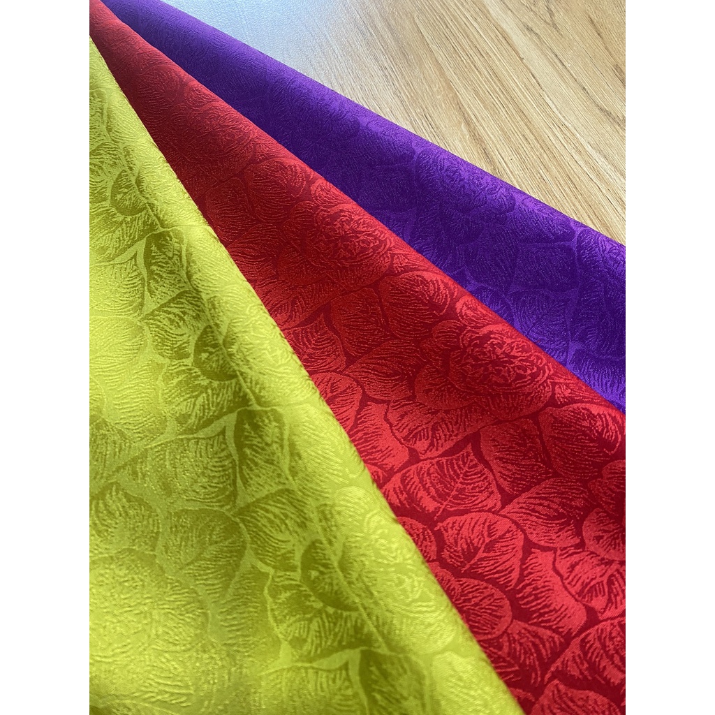 Vải lụa may áo dài