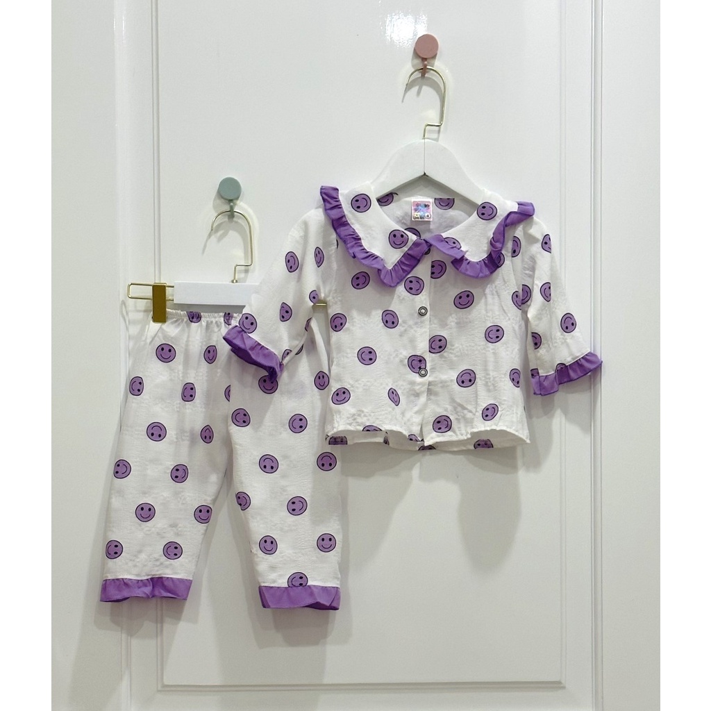 Bộ dài tay tơ xốp hoạ tiết dễ thương cho bé.