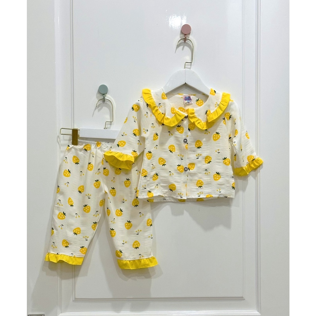 Bộ dài tay tơ xốp hoạ tiết dễ thương cho bé.