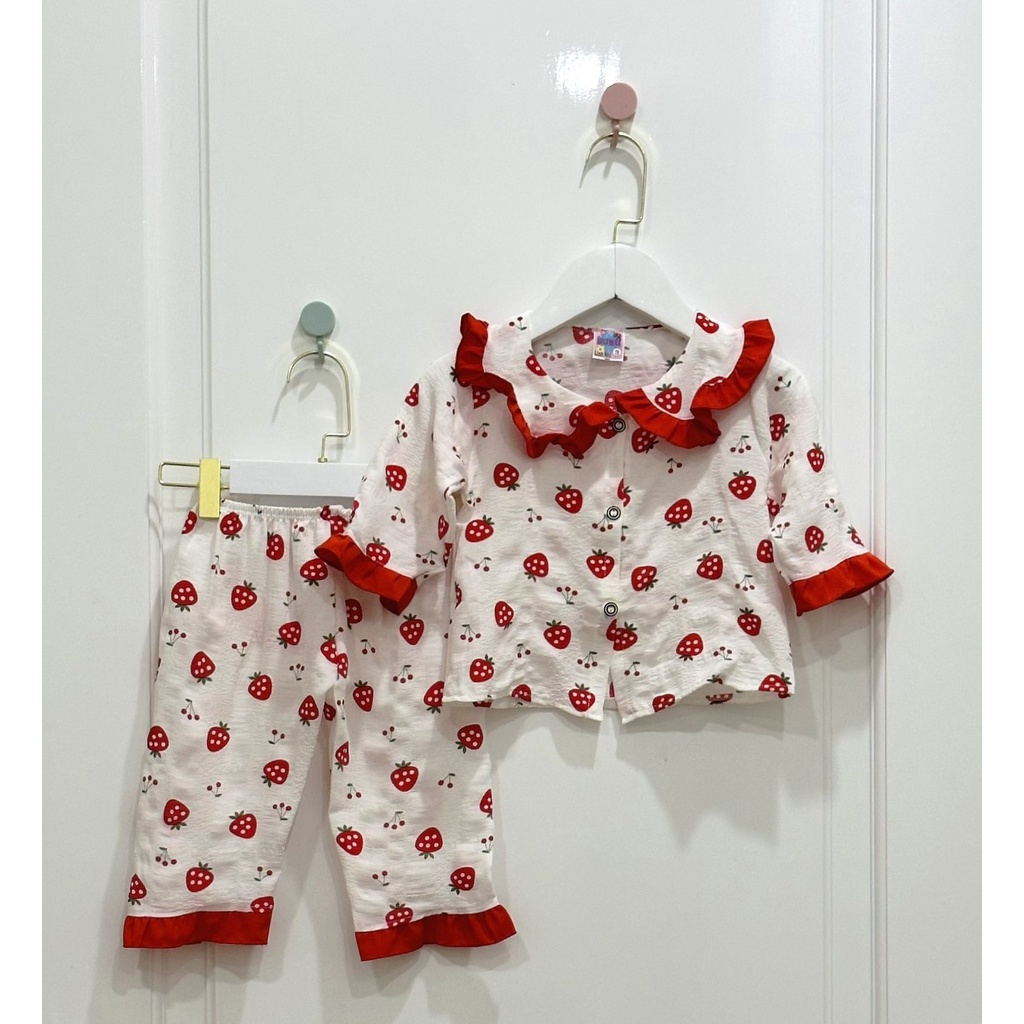 Bộ dài tay tơ xốp hoạ tiết dễ thương cho bé.