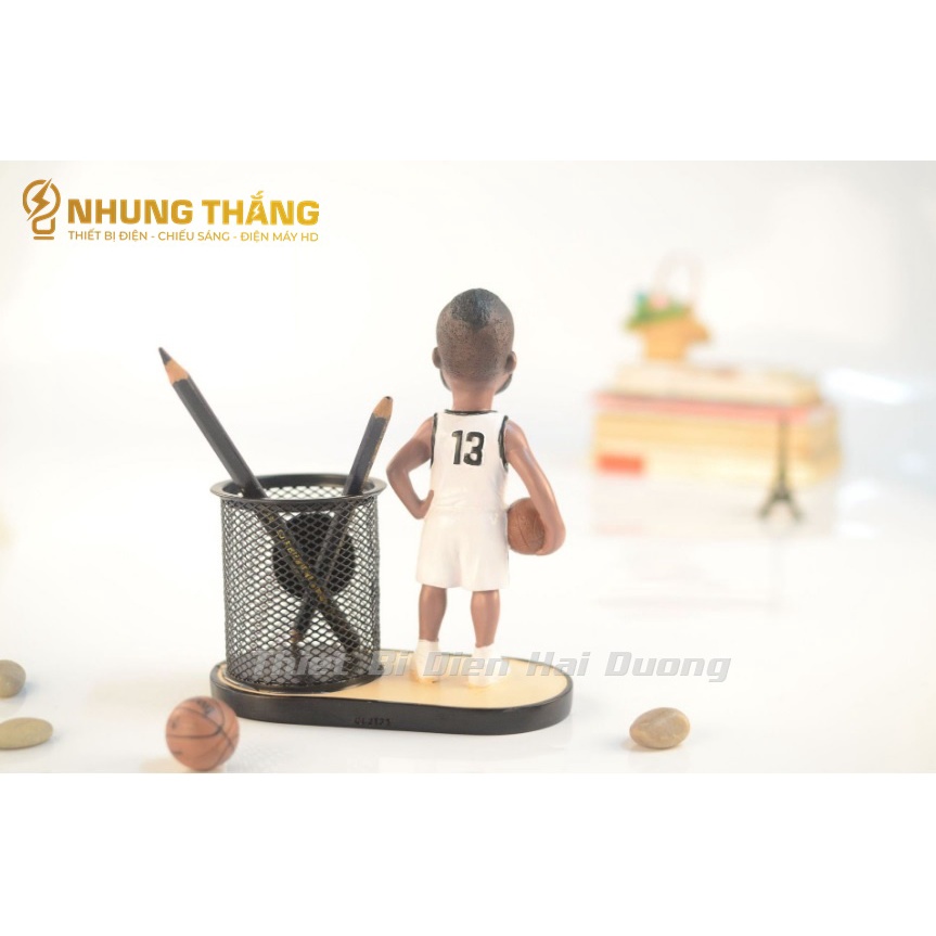 Ống Đựng Bút Mô Hình Siêu Sao Bóng Rổ Đứng GL2137 - Decor Trang Trí Căn Phòng - Thiết Kế Độc Đáo,Tiện Dụng