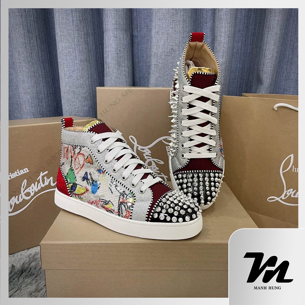 - Sneaker Louboutin Họa Tiết Cao Cổ Đính Hạt Cườm Đính Gai Gót Đỏ Full Box Loại 1 Qc Mạnh Hùng Shop 219