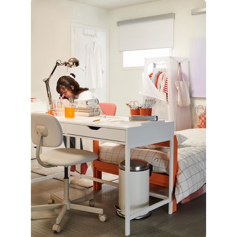 ĐÈN HỌC IKEA FORSA KÈM BÓNG