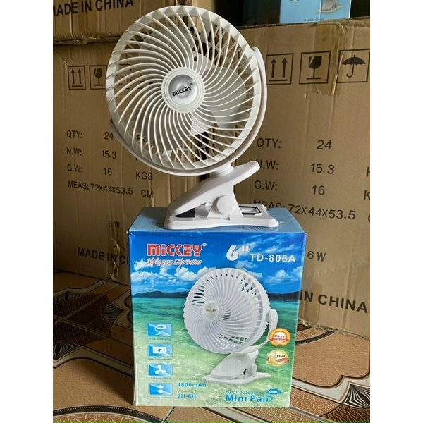 Quạt tích điện ,siêu mát siêu lâu,loại pin to tím xịn tích 4-15 tiếng nếu sạc dâyd