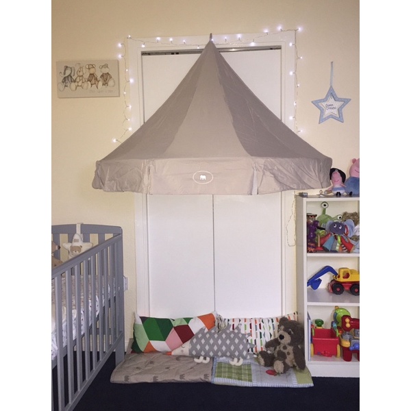 Lều treo tường ikea