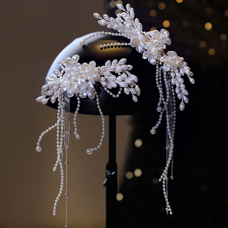 Set 2 cài trắng tua rua