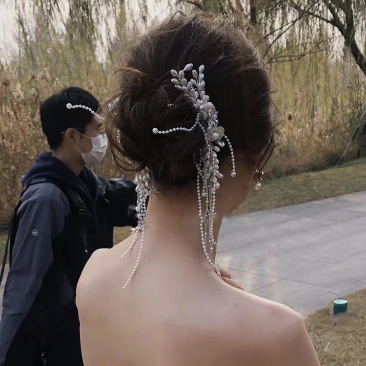 Set 2 cài trắng tua rua