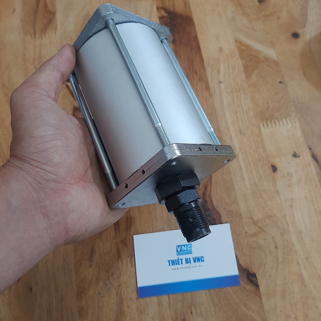Bầu hơi đứng chân ren 20mm dùng thay thế cho các đội hơi 20 tấn, 32 tấn....