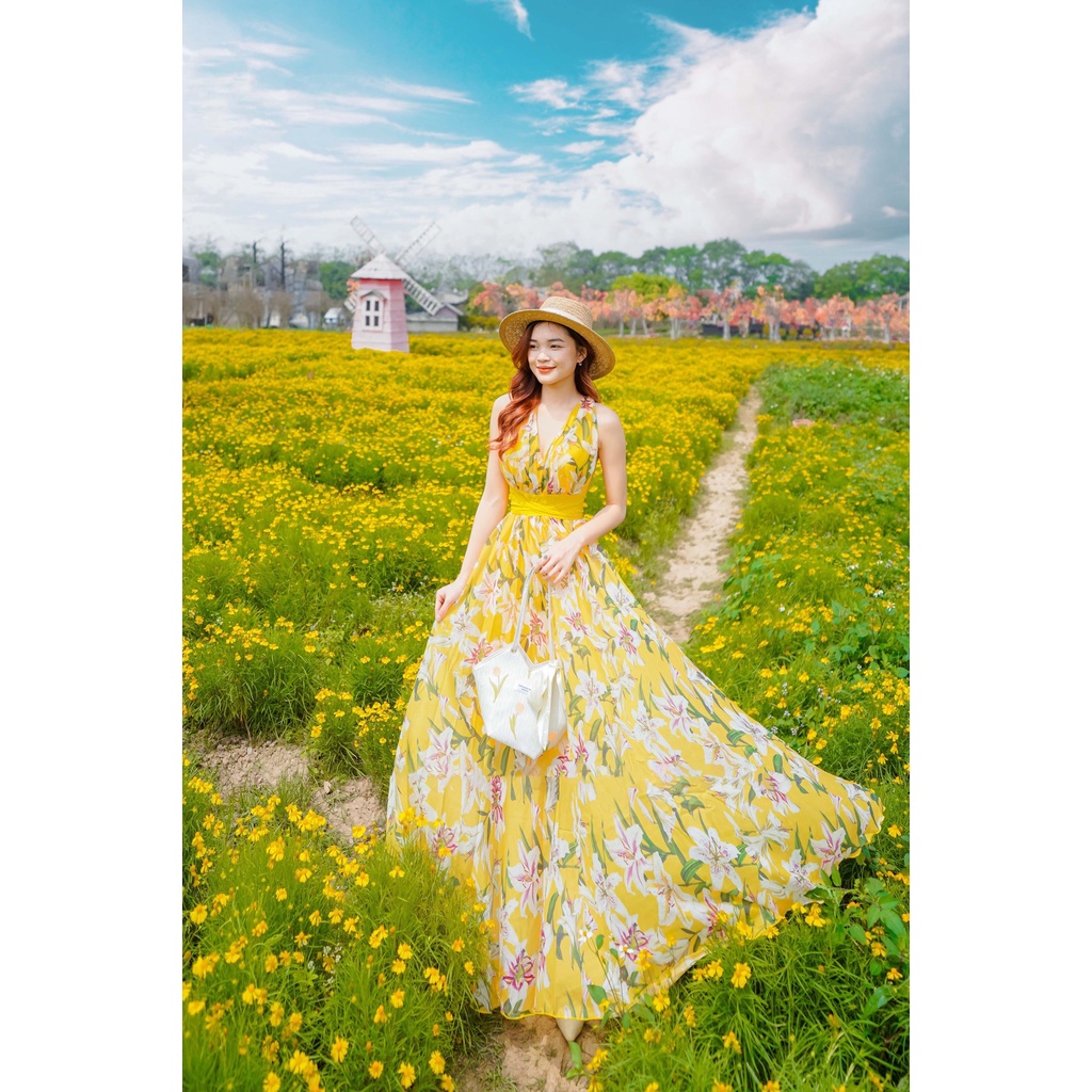 Đầm maxi hoa vàng thiết kế chéo lưng