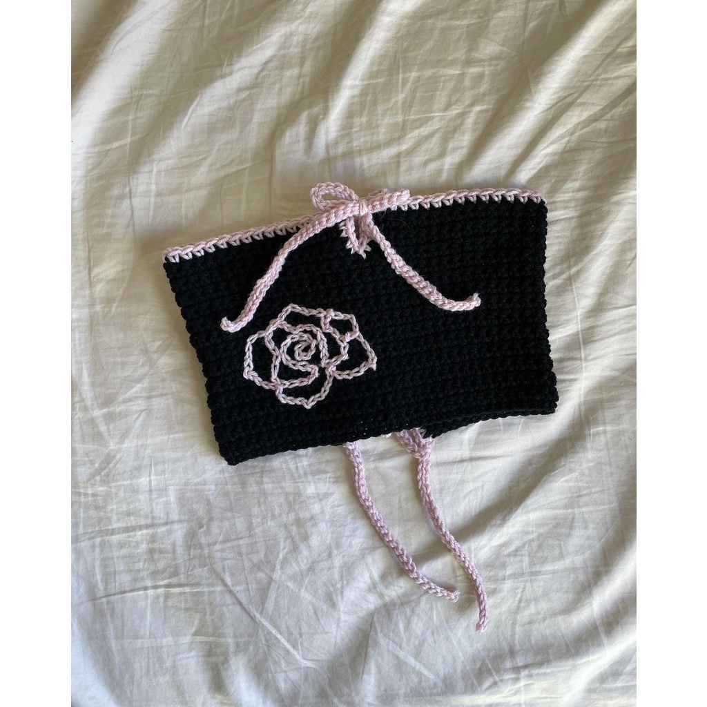 💎𝐀𝐌𝐎𝐑𝐌𝐈𝐎💎 | Rose Top | Áo len 2 dây họa tiết hoa hồng móc handmade mùa hè