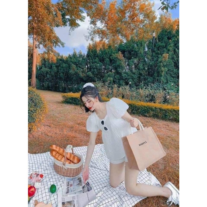 Túi cói Merci đi du lịch loại 1 túi to,lót dày dặn, không bán hàng loại 2 nhe, có bọc nâu bên ngoài.