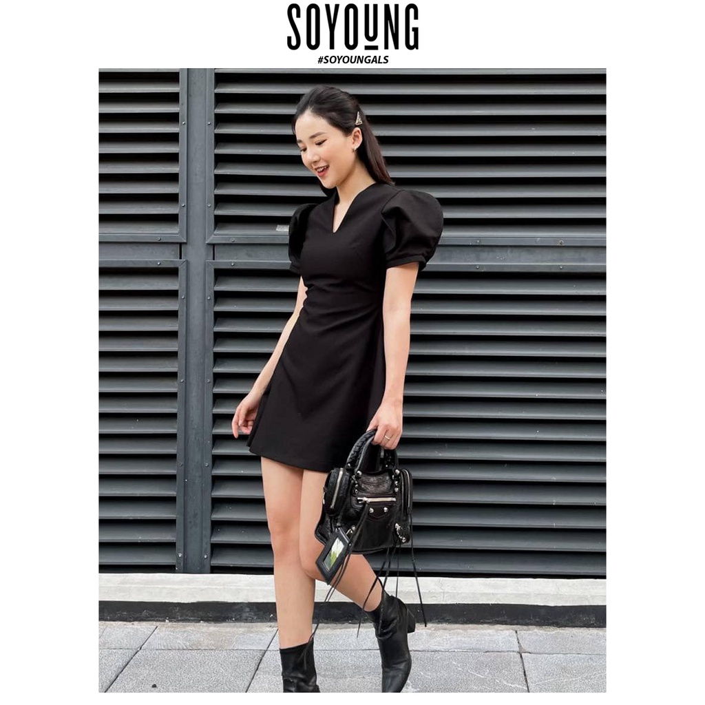 Váy đầm nữ dáng A SIRIUS SO YOUNG thiết kế cổ V và eo thon gọn phần tay bồng xếp ly đen che khuyết điểm tay - VSY190320