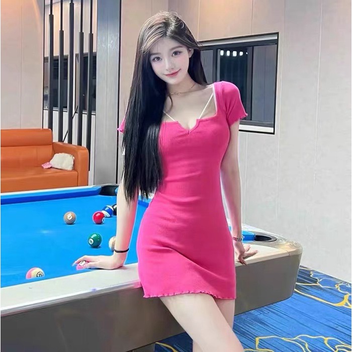 Đầm Body Ngắn Chân Váy Cuốn Biên Cổ Khoét Hình Chuông Nhỏ Đáng Yêu Freesize -D39