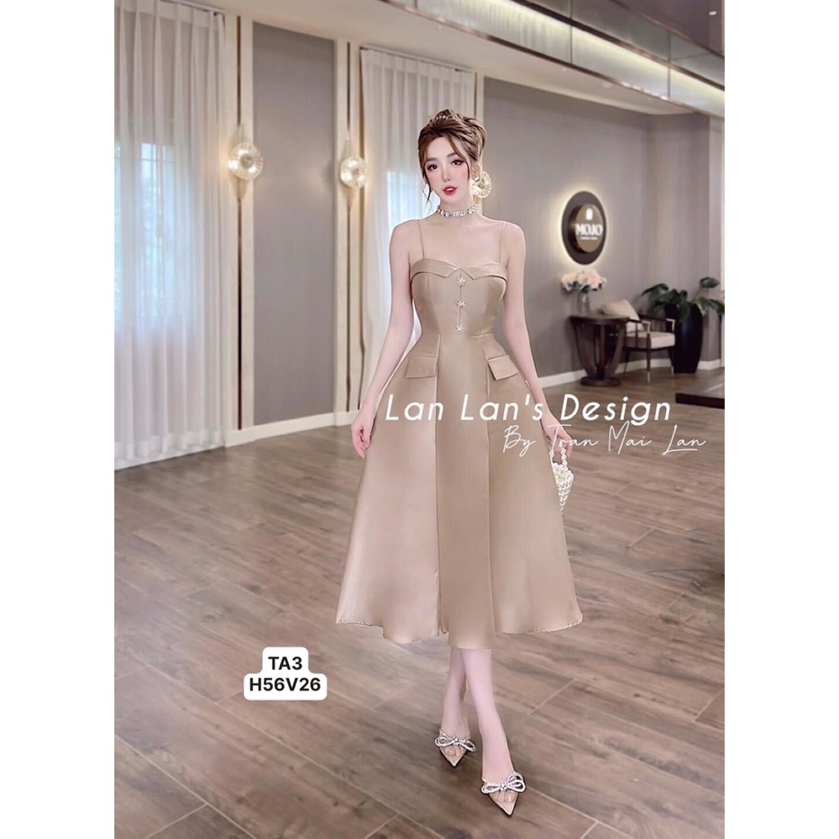 Váy tacta 2 dây đính đá. Hàng nhà e có cúp và dây tăng giảm cho c.e điều chỉnh nhé T3