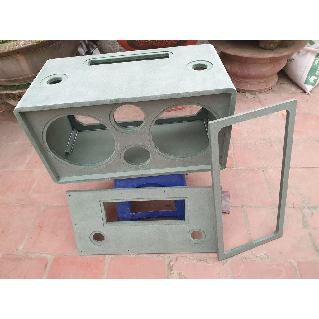 Vỏ thùng loa karaok 2 bas 20 KT 525x275x275mm gỗ xanh dùng mạch K10, đã khoét sẵn lỗ, bôi keo, trà mịn, bo góc đẹp