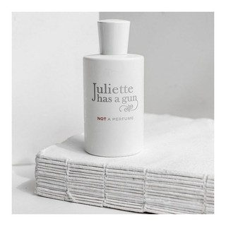 Nước hoa Juliette has agun Not a perfume
