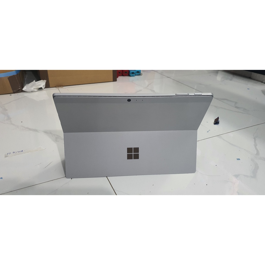 Máy tính bảng Surface pro 5 LTE Core i5 ram 8Gb SSD 256 Gb kết nối 4G vỏ xước