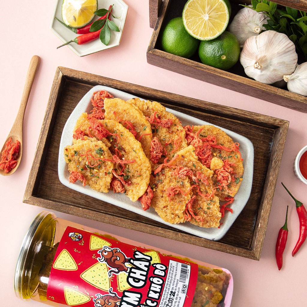 Cơm cháy chiên mắm lắc khô bò hũ 300g đồ ăn vặt YOYO