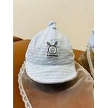 Mũ kèm khăn voan cho bé trai