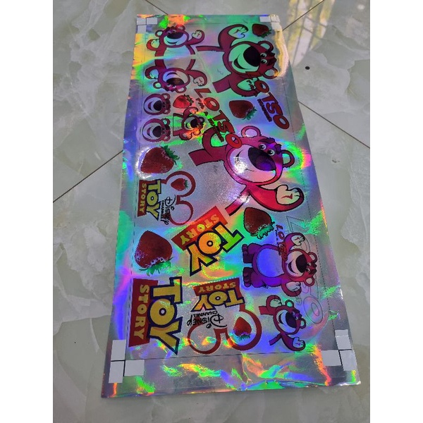 Combo sticker logo gấu dâu hồng dễ thương 7 màu 20x60cm trang trí xe máy
