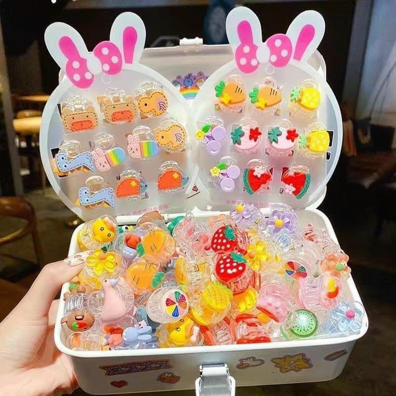 Kẹp tóc tròn gắn charm hai mặt cực cute!