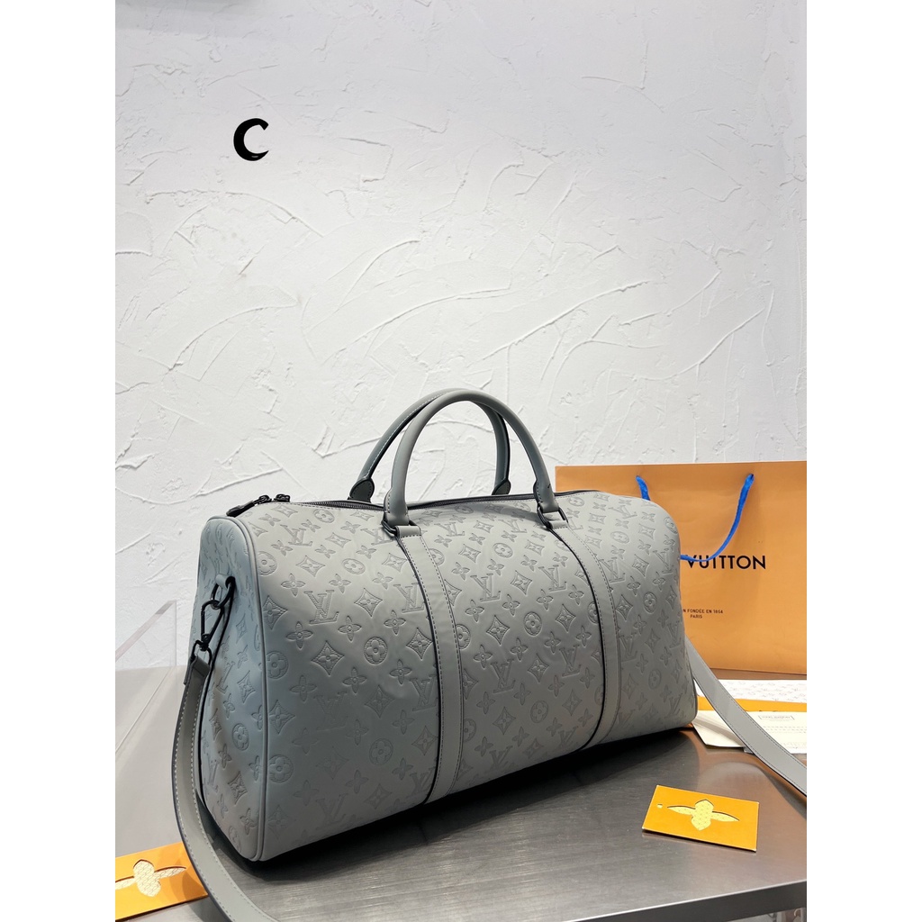 Túi du lịch LV - Size 50cm - Chất da vô cùng dày dặn - Phom chuẩn - Kèm dây da đeo vai - Lót trong rộng rãi