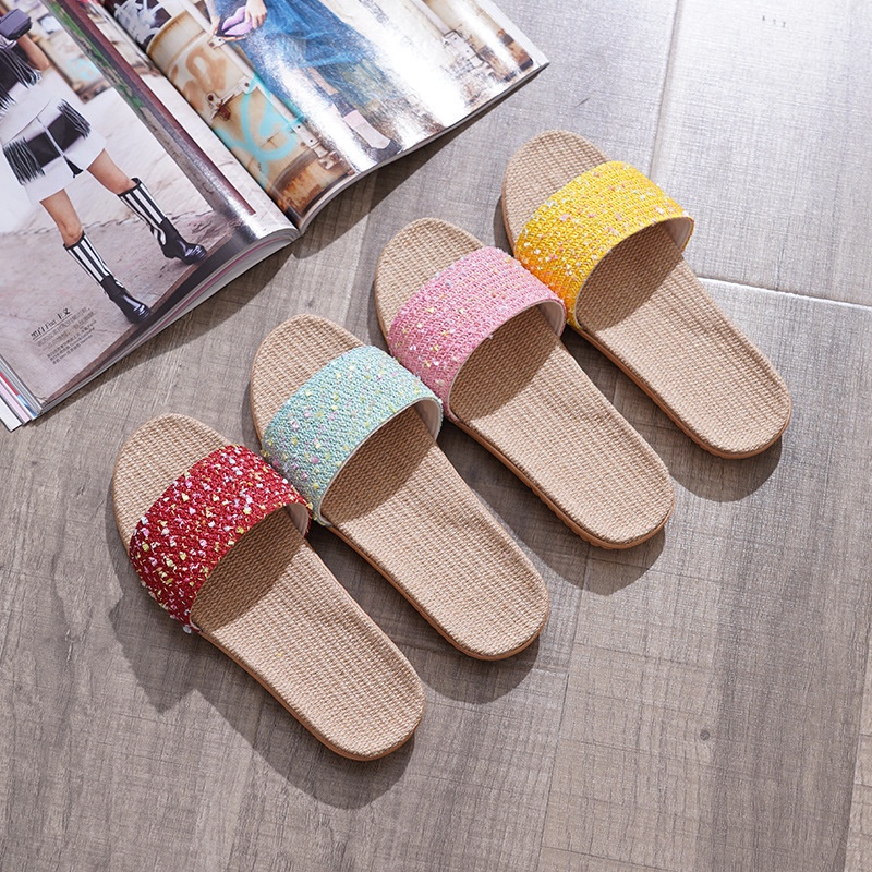 Dép Cói Quai Ngang Phối Tua Rua Màu Sắc