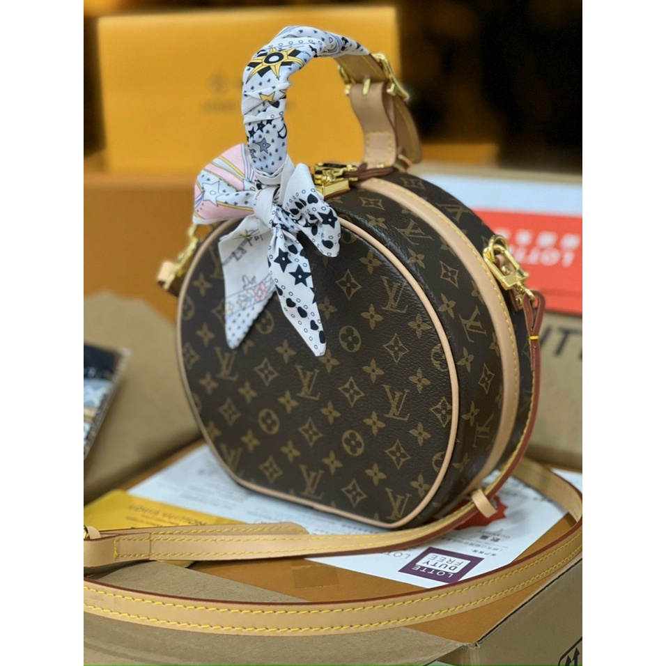 Túi xách nữ cầm tay LV tròn bản Super MONOGRAM đặc trưng thời trang cao cấp