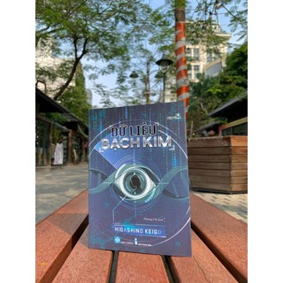 Sách - Dữ liệu bạch kim ( Higashino Keigo )