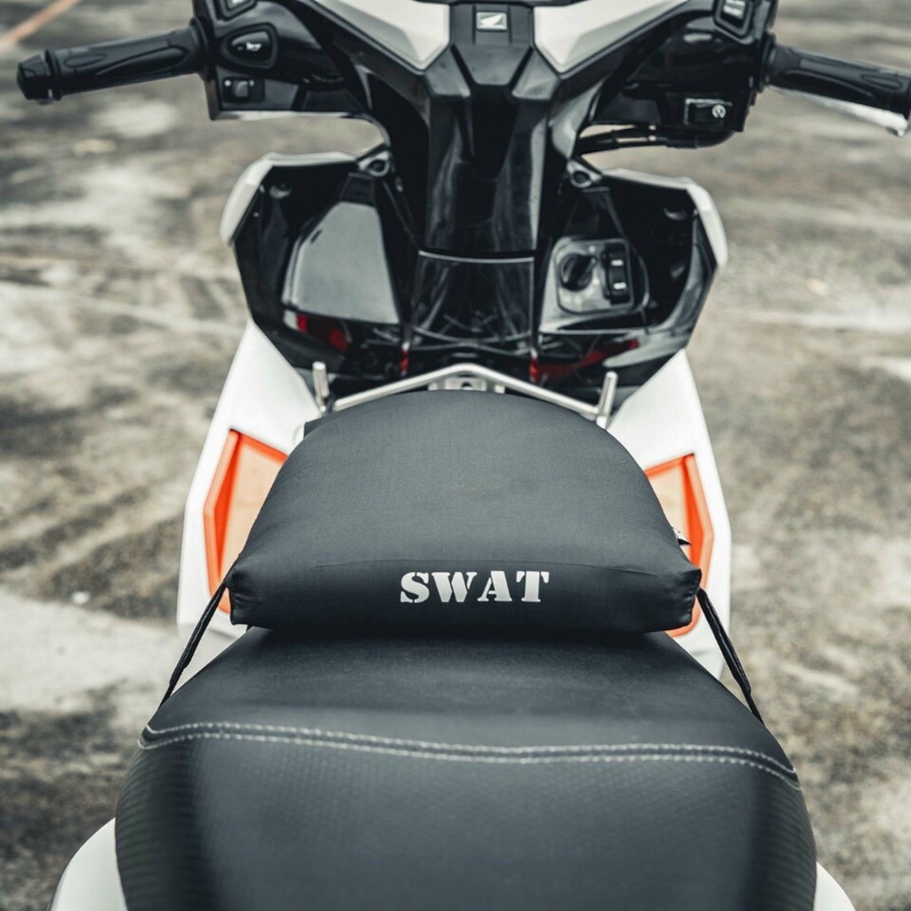 Đệm lót yên xe máy SWAT siêu êm, đàn hồi tốt, các loại xe máy đều dùng được