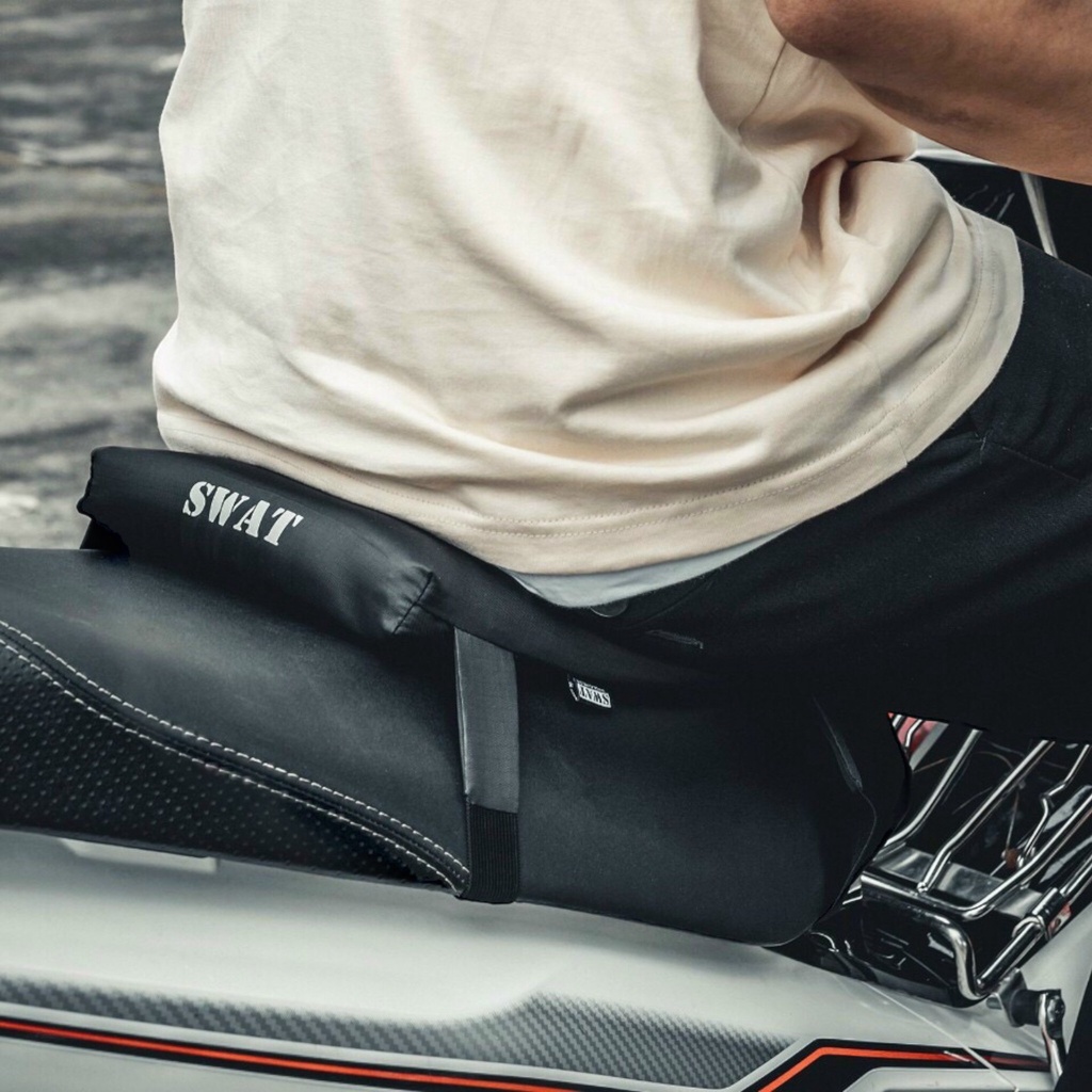 Đệm lót yên xe máy SWAT siêu êm, đàn hồi tốt, các loại xe máy đều dùng được