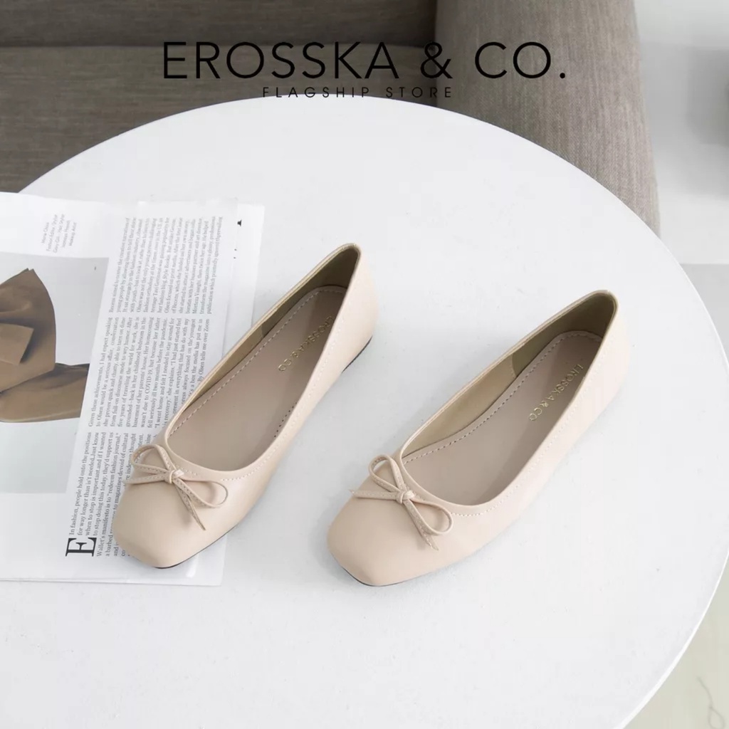 Erosska - Giày búp bê nữ đế bệt mũi tròn siêu êm đính nơ xinh xắn màu nâu _ EF015