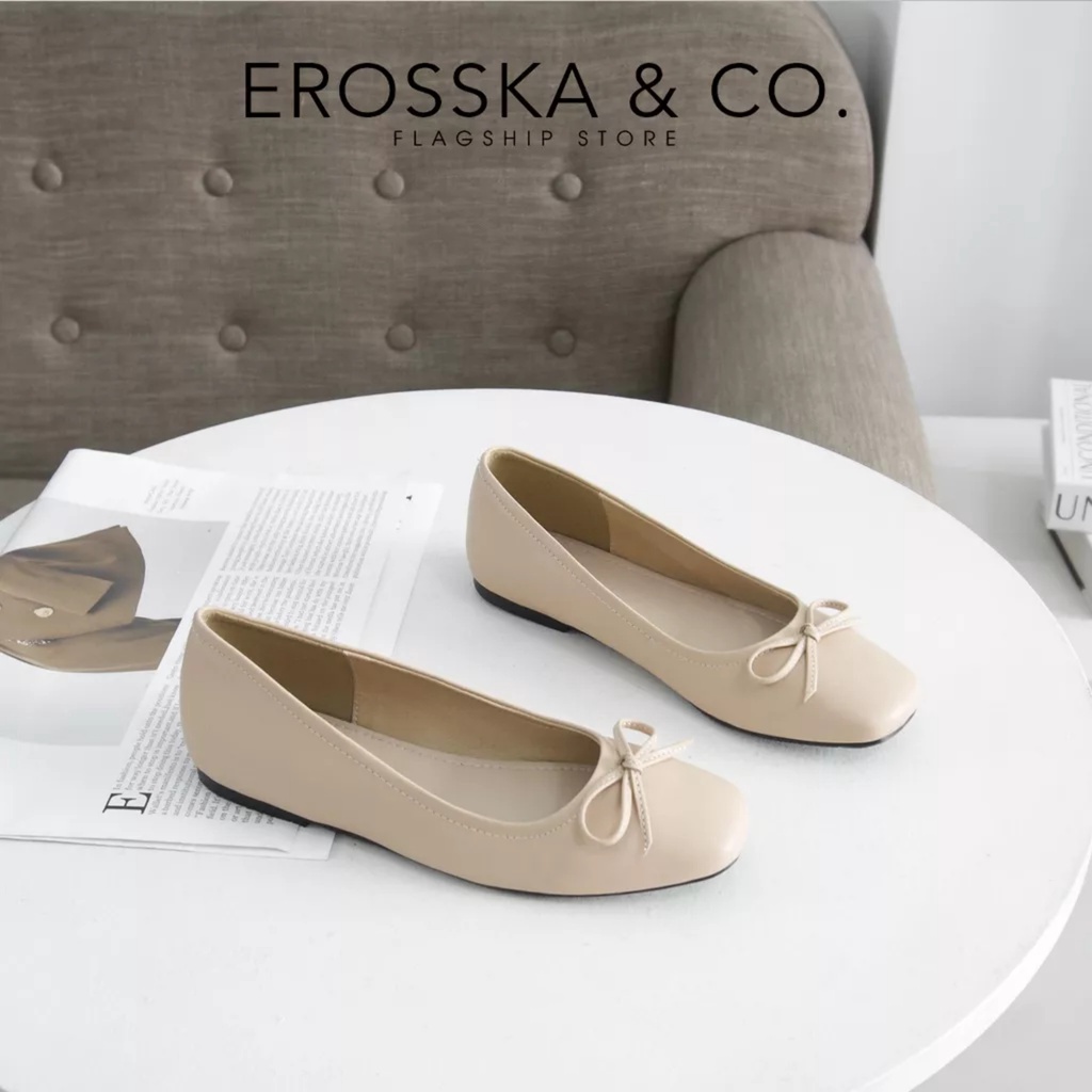 Erosska - Giày búp bê nữ đế bệt mũi tròn siêu êm đính nơ xinh xắn màu nâu _ EF015