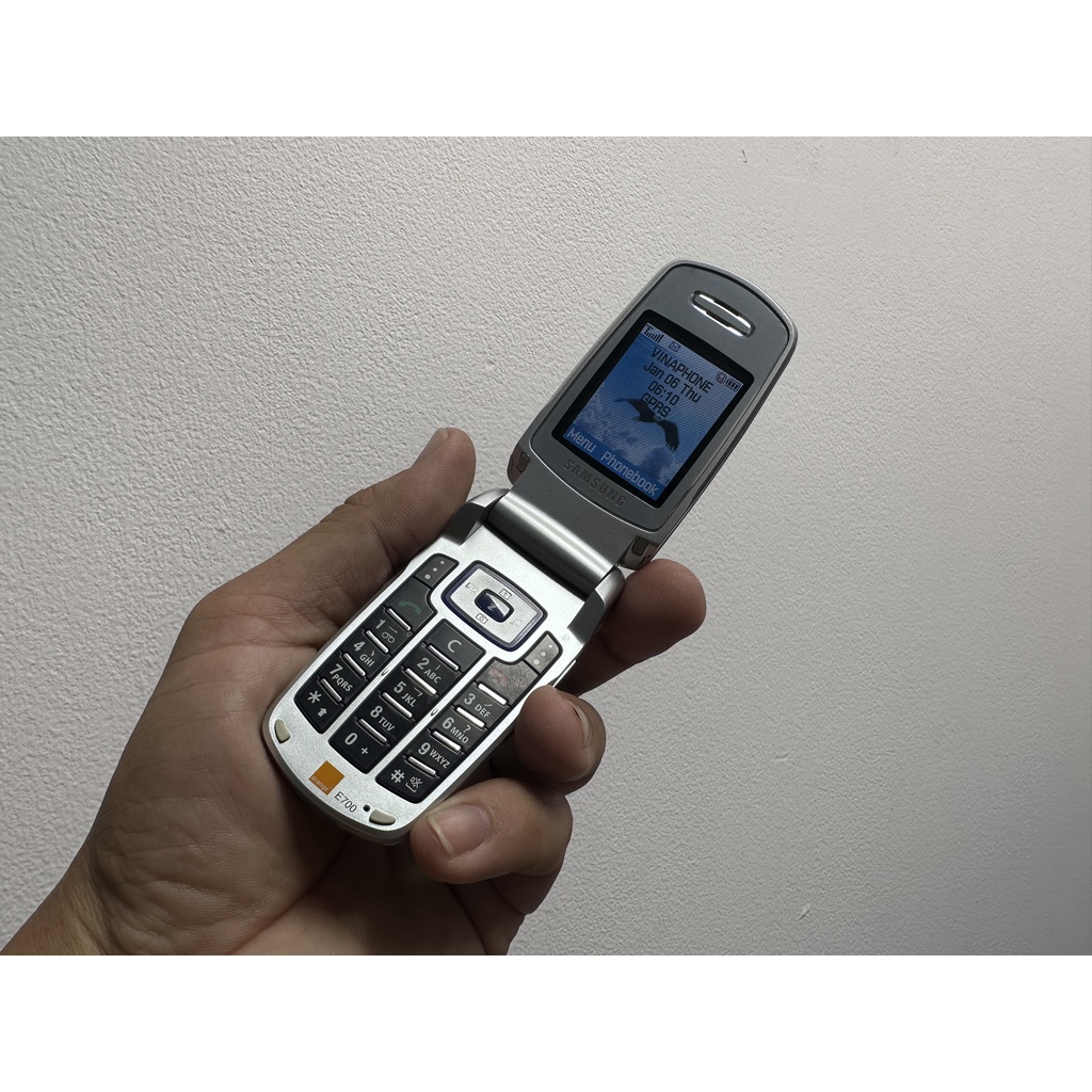Điện thoại Samsung SGH-E708 chính hãng fullbox