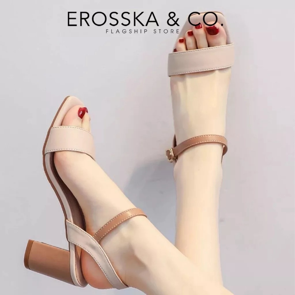 Erosska - Giày sandal nữ mũi hở phong cách thanh lịch cao 7cm màu kem phối bò _ EB059