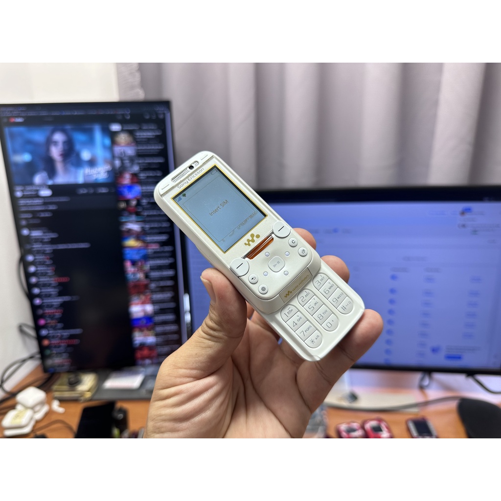 Điện thoại Sony Ericsson W830c (8745) chính hãng
